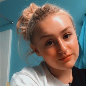 Meet your Posher, Viki